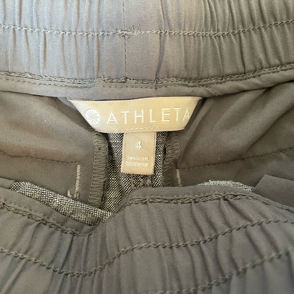 Linen Athleta shorts, size 4 - Picture 3 of 3